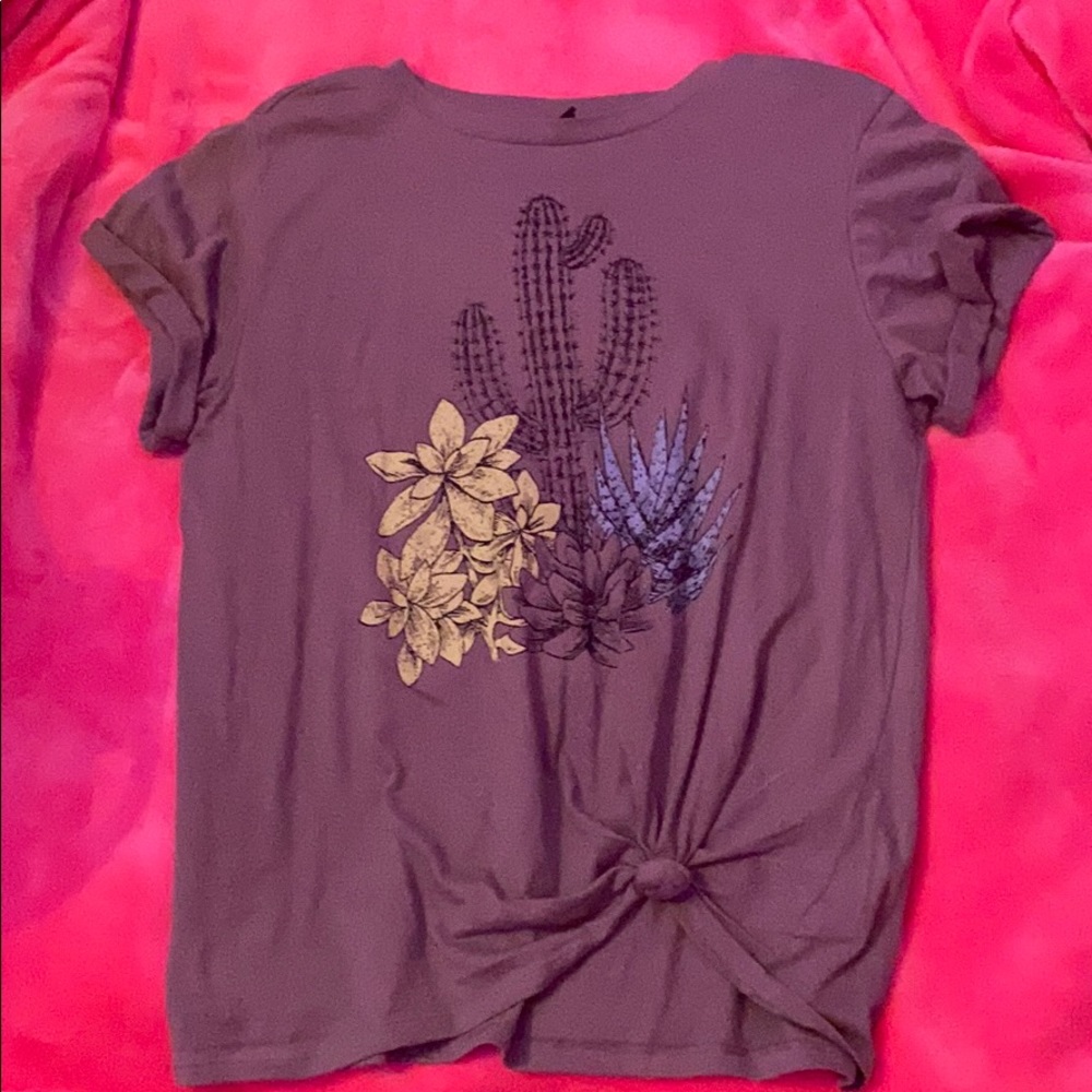 Green, cactus tee-shirt
